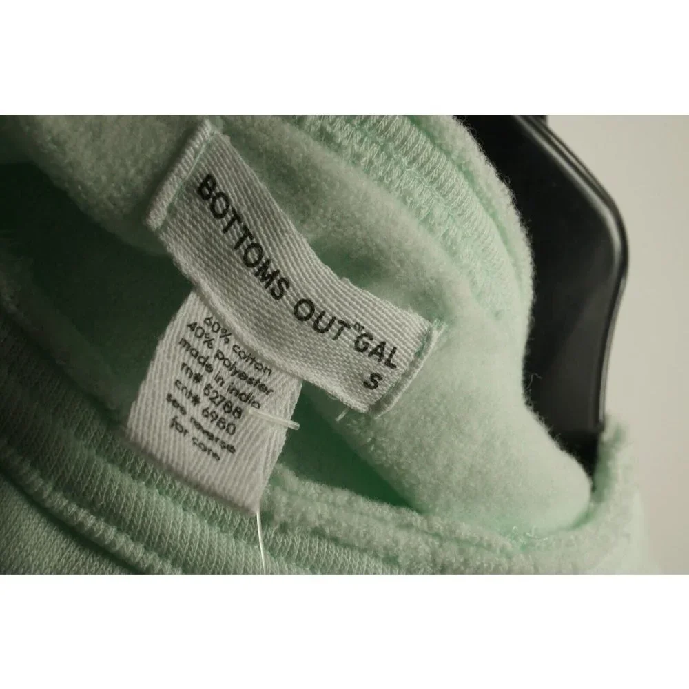 New Bottoms Out Gal' Women's Size S Light Green Fleece Crew Lettuce‎ Pajama Top